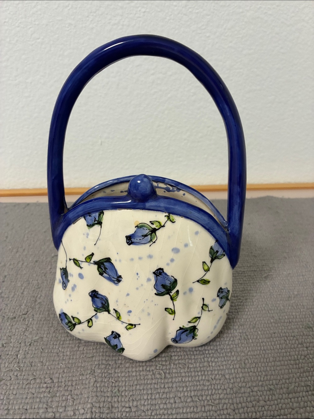 Blue Floral Ceramic Purse Décor - vase - Picture 2 of 6
